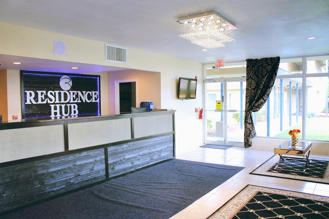 Residence Hub Inn And Suites Marianna Exterior photo